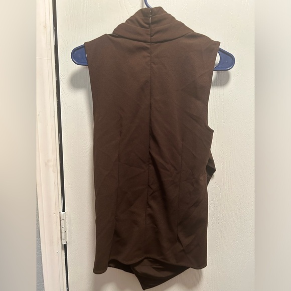Ralph Lauren Chocolate Sleeveless Top - Picture 2 of 3